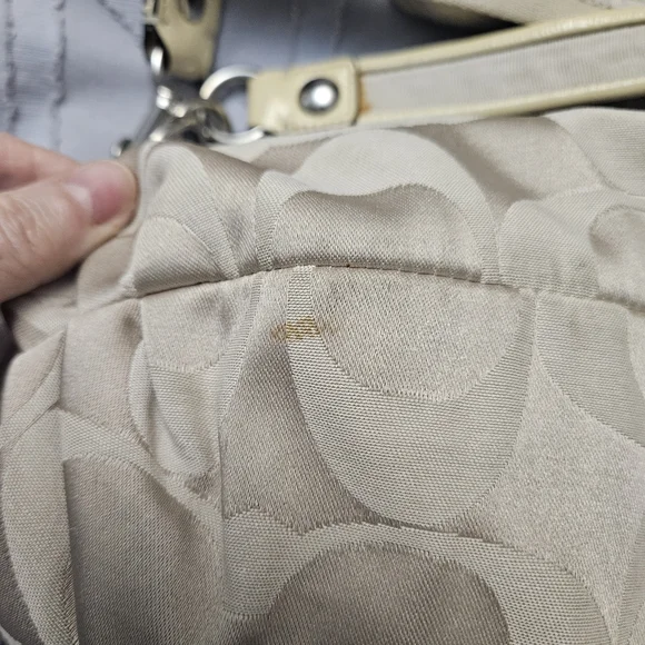 Authentic Coach Signature Poppy Hobo Bag in Cream Beige with Shoulder Strap - Picture 9 of 10